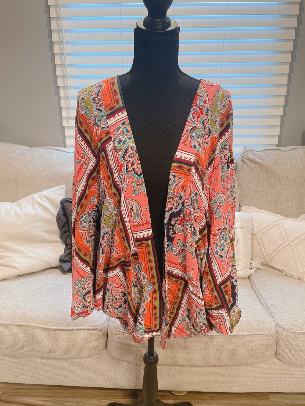 Daytrip Floral Kimono Size Large